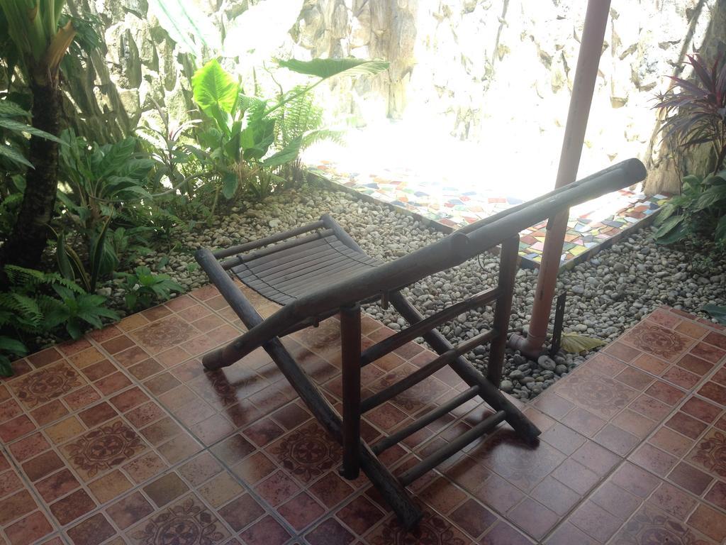 The Lotus Garden Bed and Breakfast Puerto Princesa Εξωτερικό φωτογραφία
