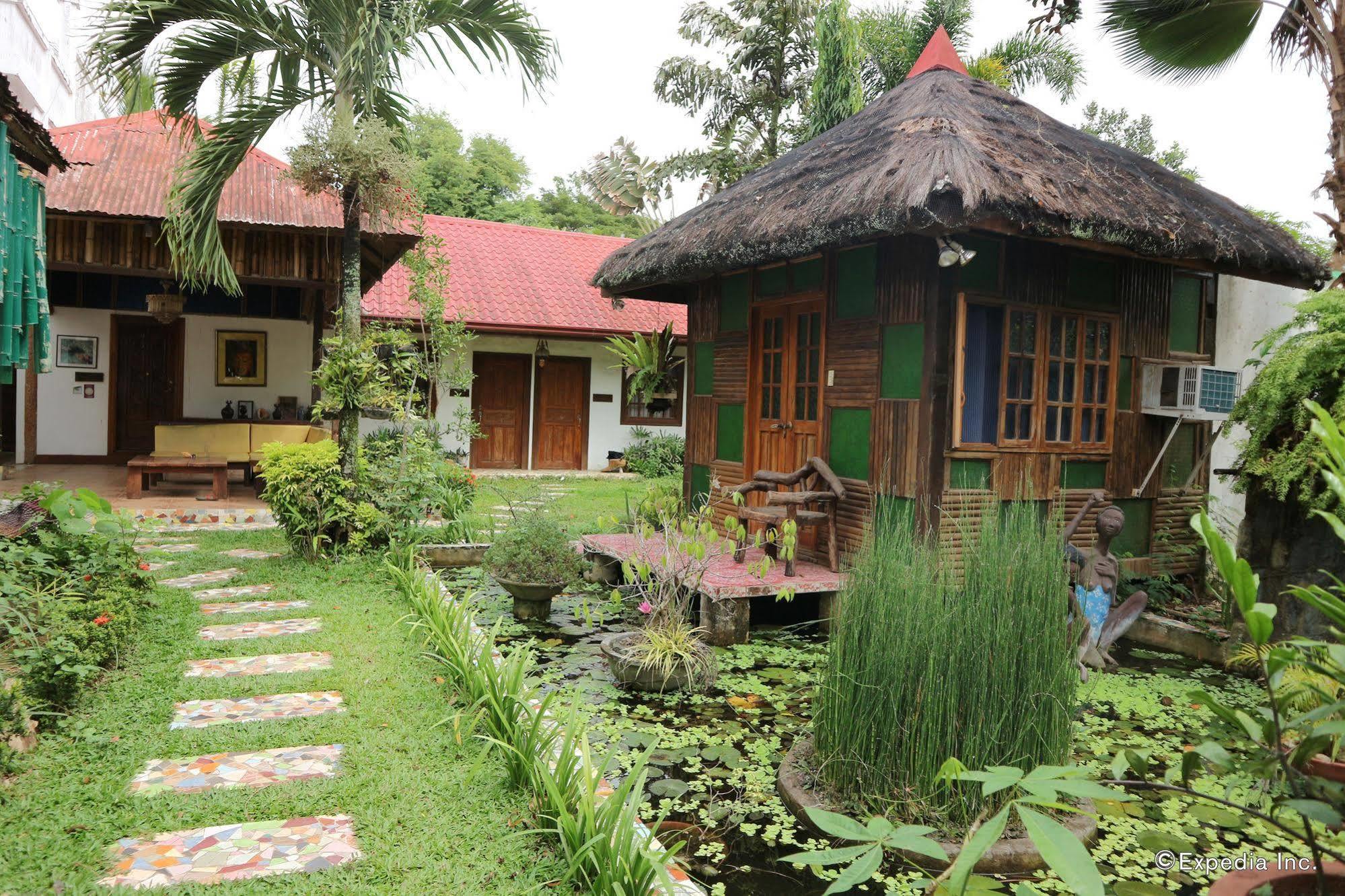 The Lotus Garden Bed and Breakfast Puerto Princesa Εξωτερικό φωτογραφία