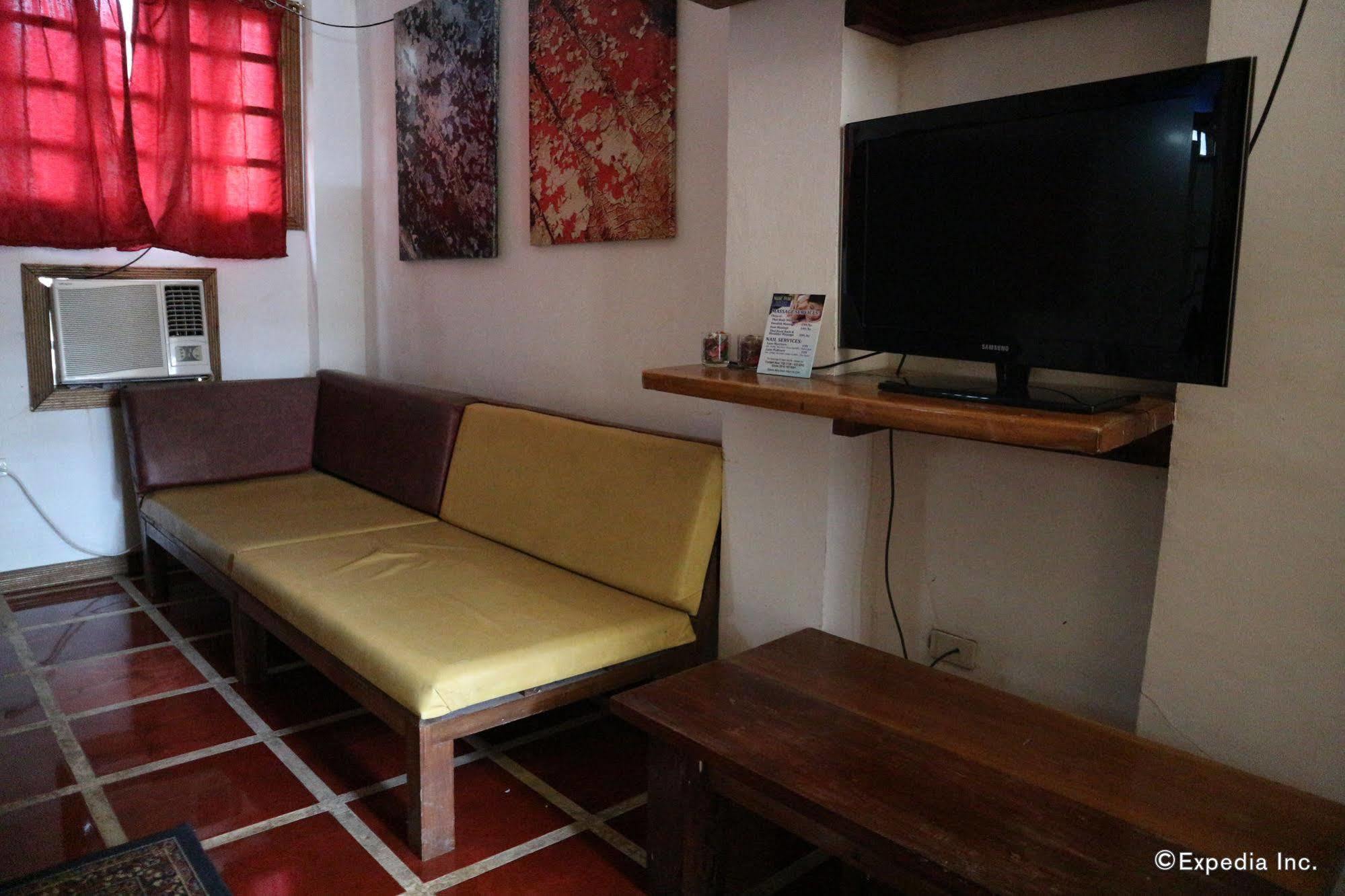 The Lotus Garden Bed and Breakfast Puerto Princesa Εξωτερικό φωτογραφία