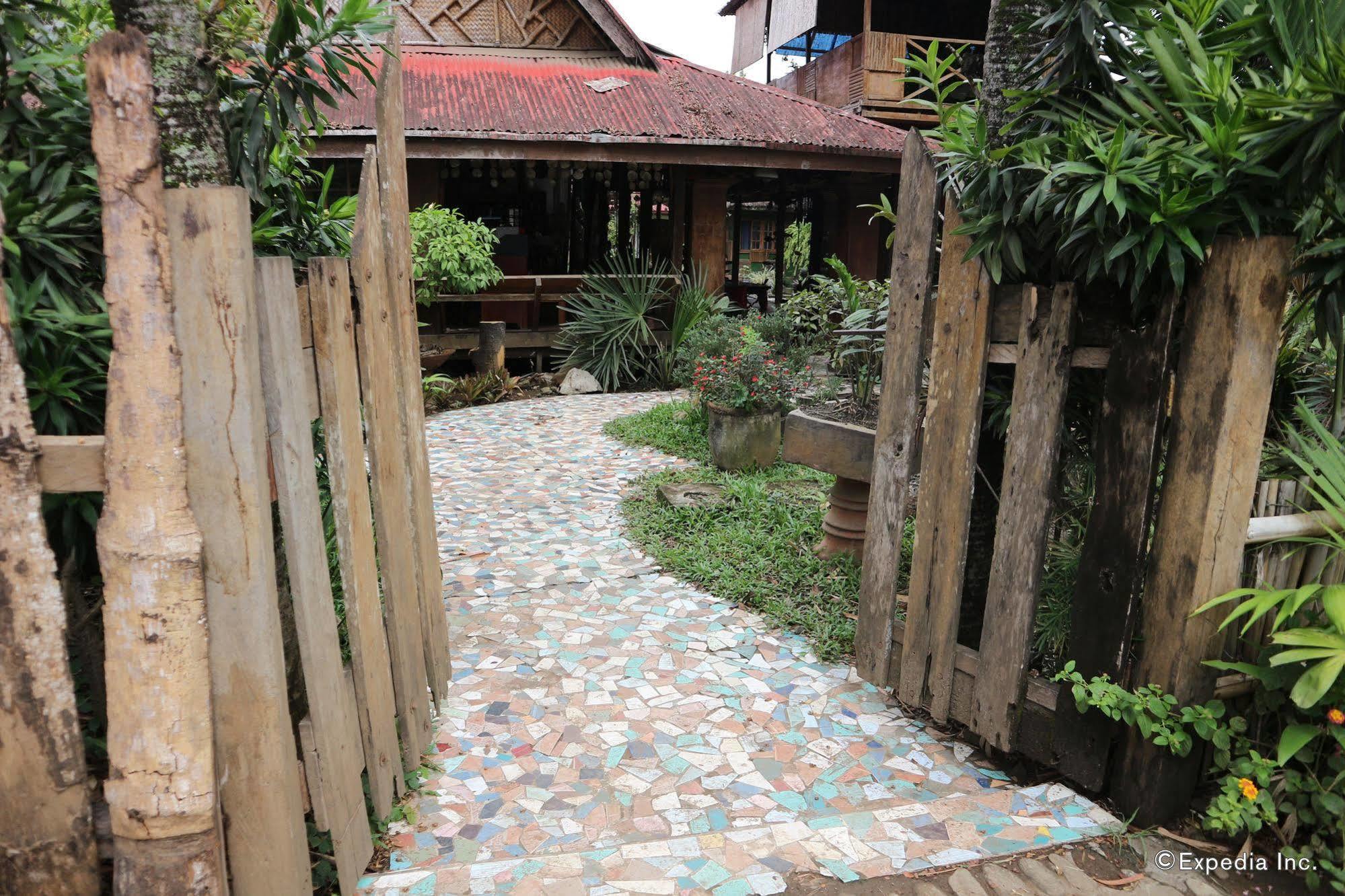 The Lotus Garden Bed and Breakfast Puerto Princesa Εξωτερικό φωτογραφία