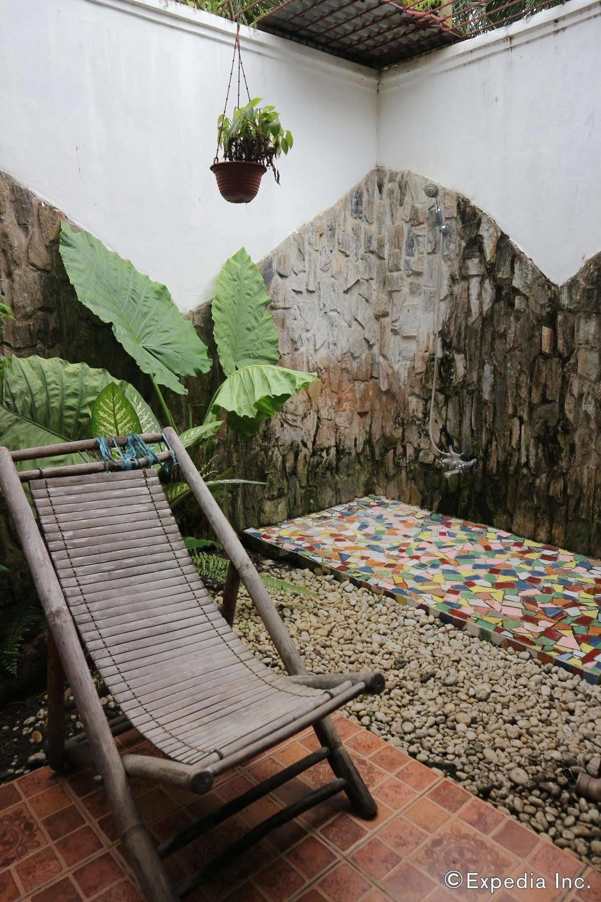 The Lotus Garden Bed and Breakfast Puerto Princesa Εξωτερικό φωτογραφία