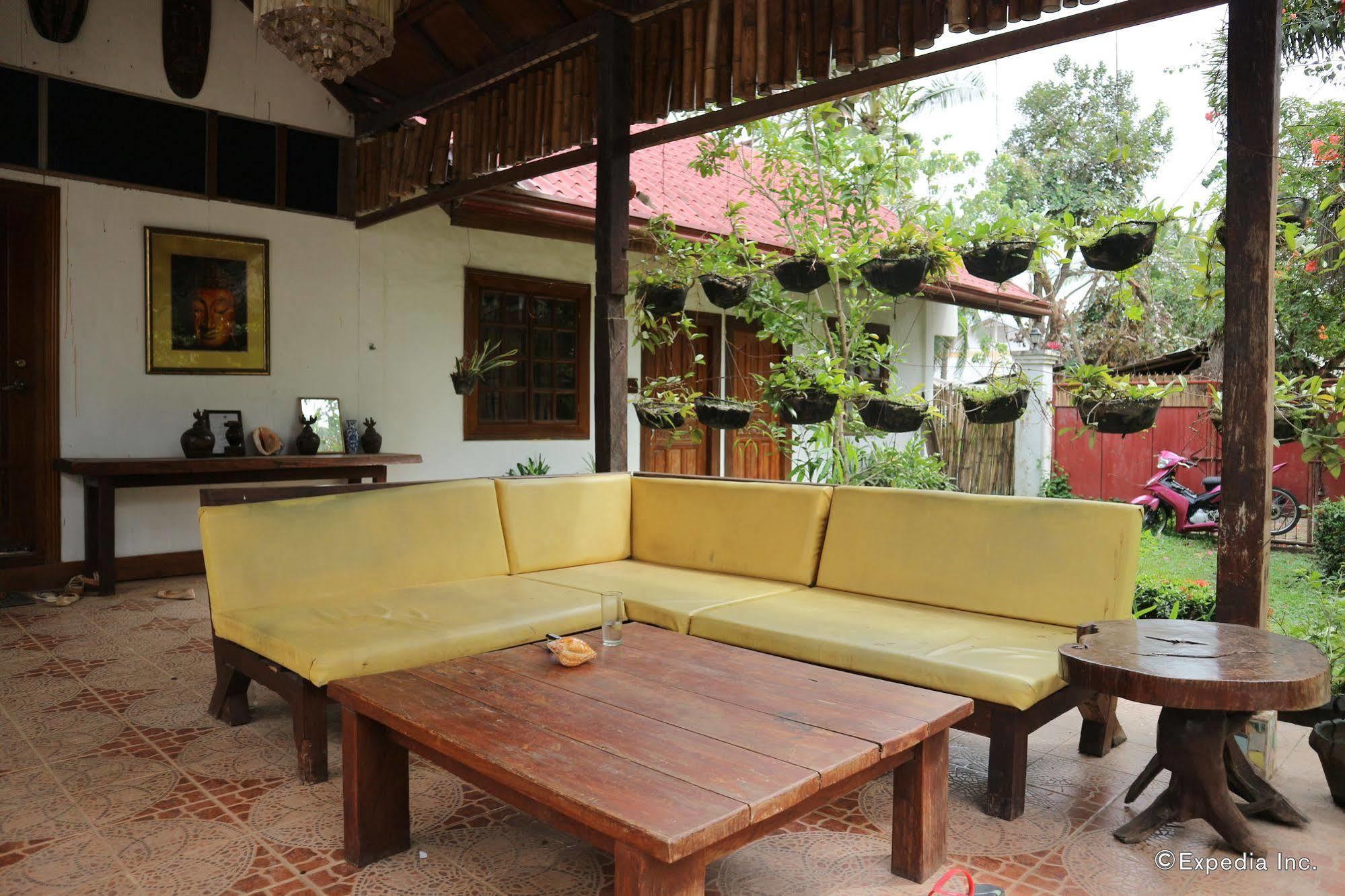 The Lotus Garden Bed and Breakfast Puerto Princesa Εξωτερικό φωτογραφία